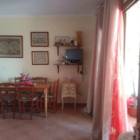 Appartamento Borgo La Vigna Trinità dʼAgultu Buitenkant foto