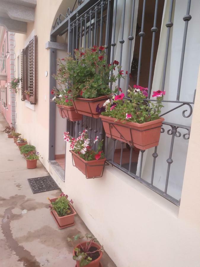 Appartamento Borgo La Vigna Trinità dʼAgultu Buitenkant foto